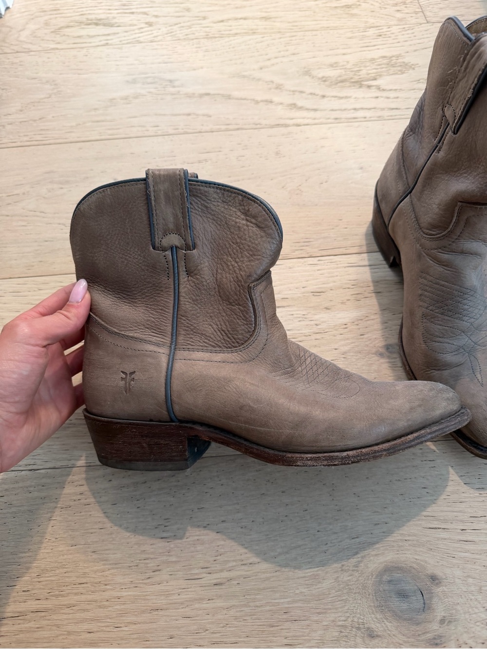 Frye women’s Brown Leather Western Ankle Boots - Picture 2 of 5